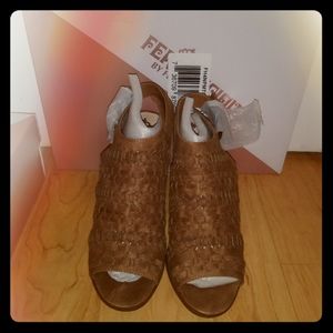 Fergalicious Vagabond Sandals in Sand